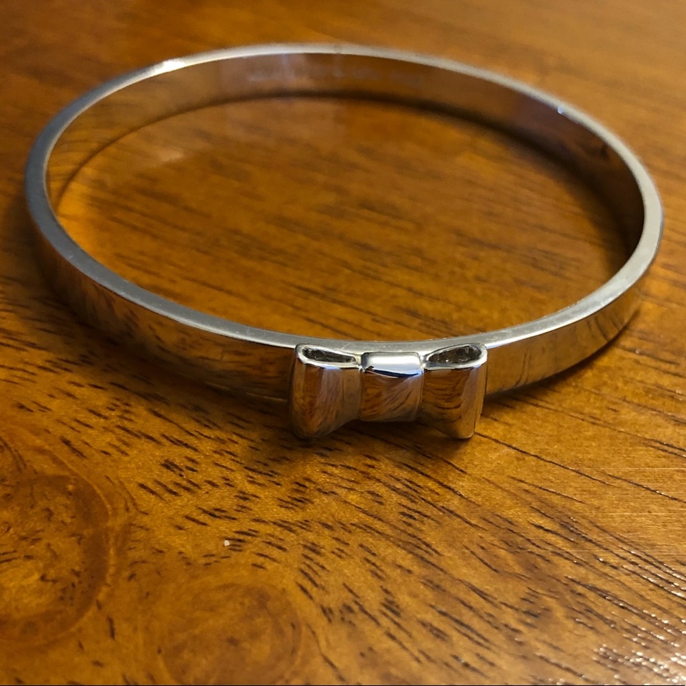 Kate Spade New York take a bow silver bracelet - Picture 2 of 8